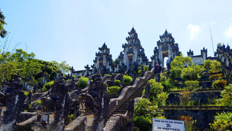 Pura Lempuyang: Panduan Liburan Ke Gate Of Heaven Bali